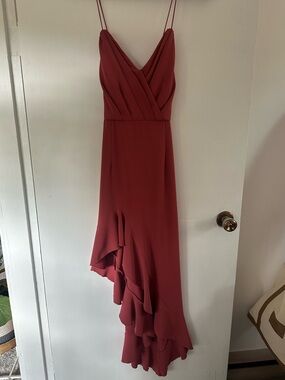 Stunning Ruffle Hem Dress 💃